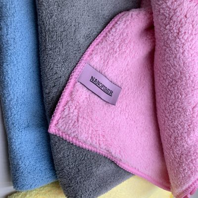Nanodoekje Nanofiber in 3 kleuren met gratis verzending. Nano doekje in alle kleuren.